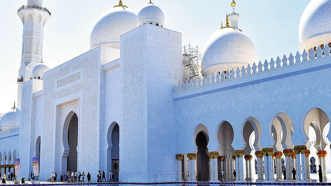 uae abu f007weboriginalcompressed